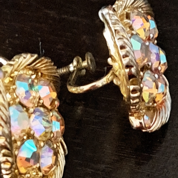 Antique earrings with elegant stone colors. - Picture 3 of 5